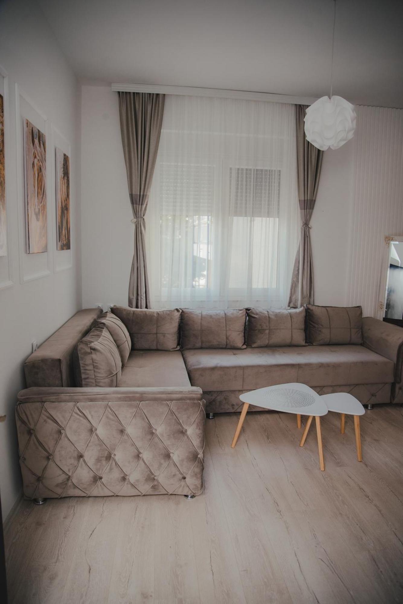 לסקובץ Jes Apartments מראה חיצוני תמונה