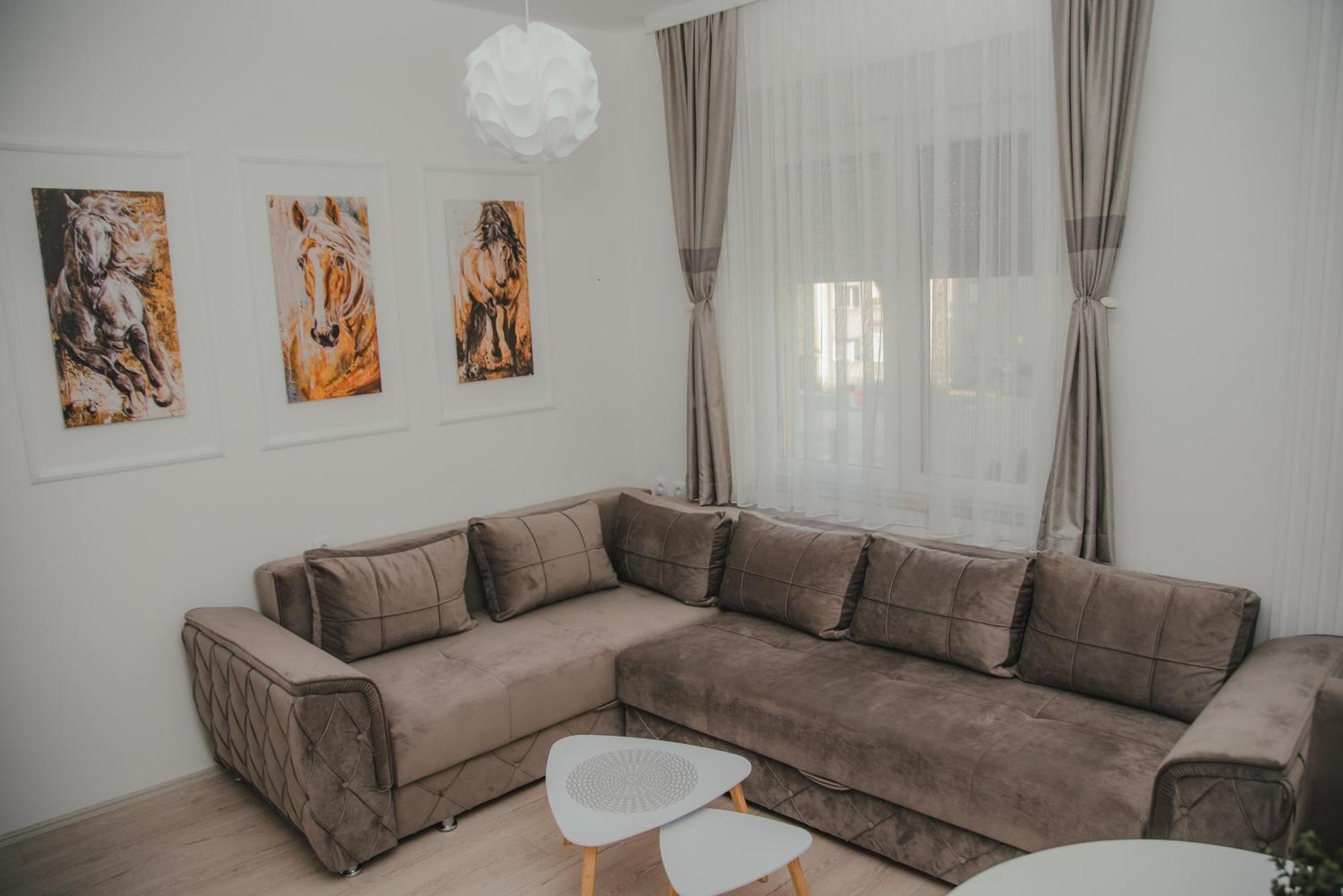 לסקובץ Jes Apartments מראה חיצוני תמונה